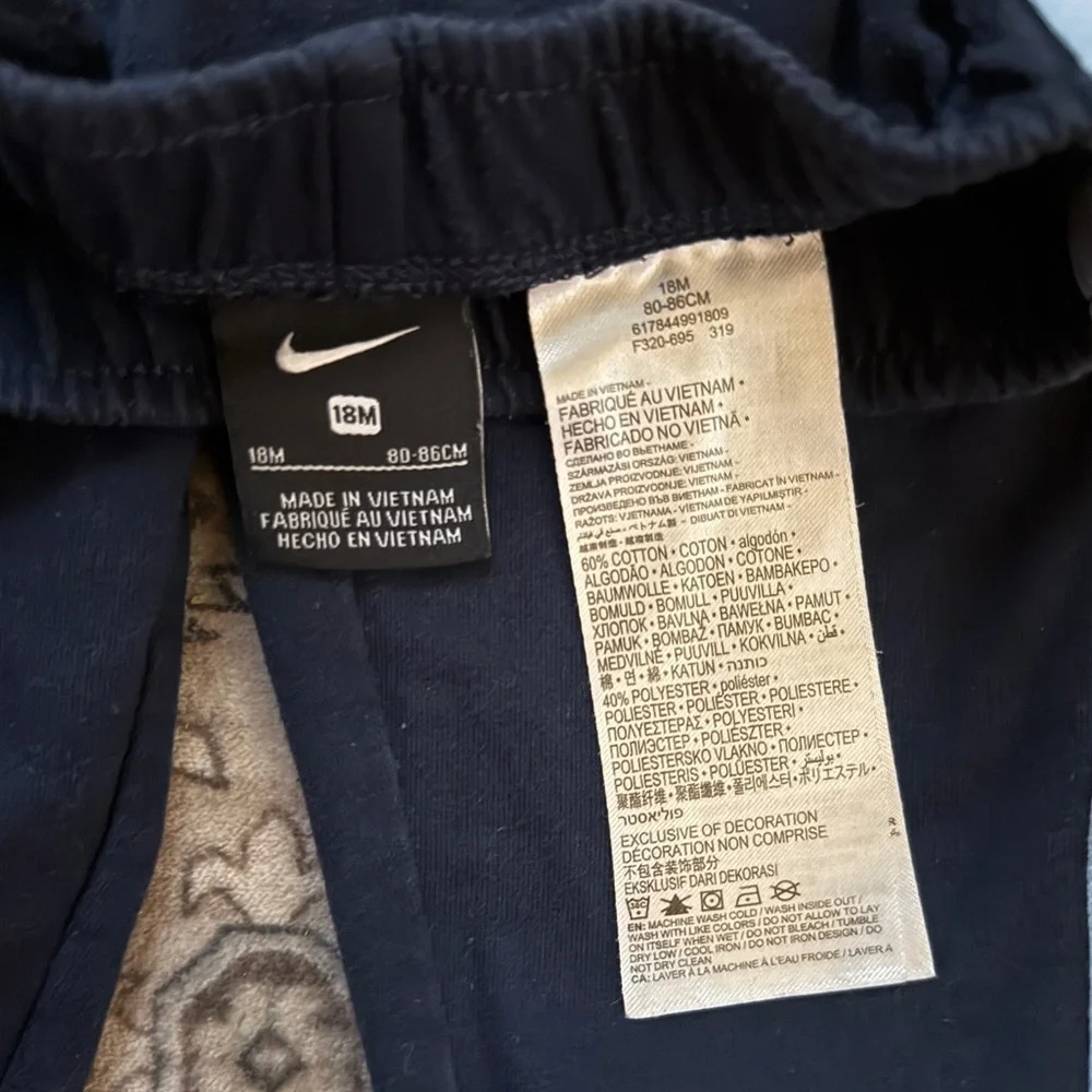 Nike Toddler Navy Joggers Sweatpants with Light Blue Stripes Size 18 Months‎